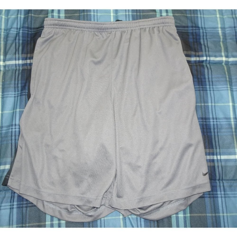 Nike Fit Dry Gray Athletic Shorts Size Large